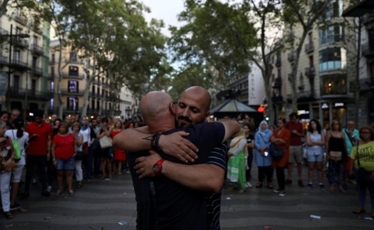 Abrazos como símbolo de paz