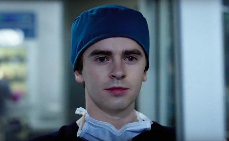 Freddie Highmore en la piel del cirujano Shaun Murphy en 'The Good Doctor'