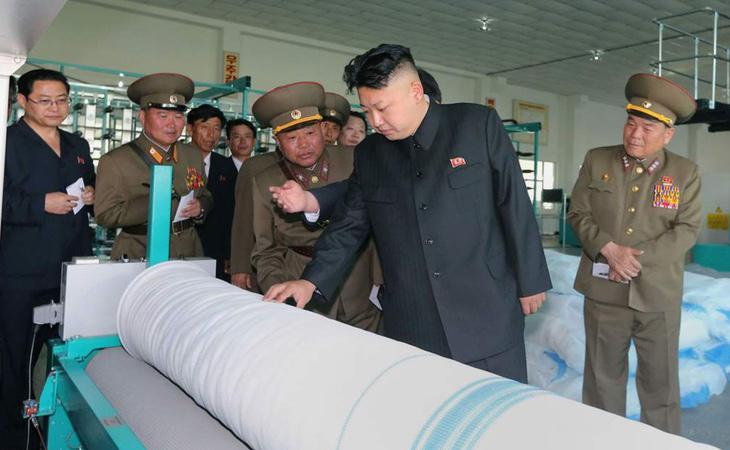 Kim Jong-un supervisa el arsenal nuclear de Corea del Norte