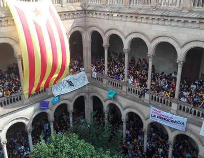 Okupan la Universidad de Barcelona para protestar a favor del referéndum del 1-O