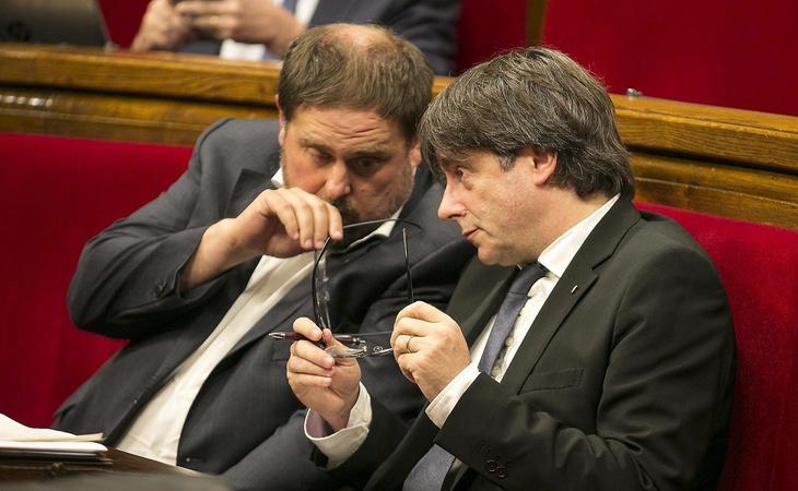 Junqueras y Puigdemont están acatando gran parte de las órdenes del Gobierno central para evitar problemas legales