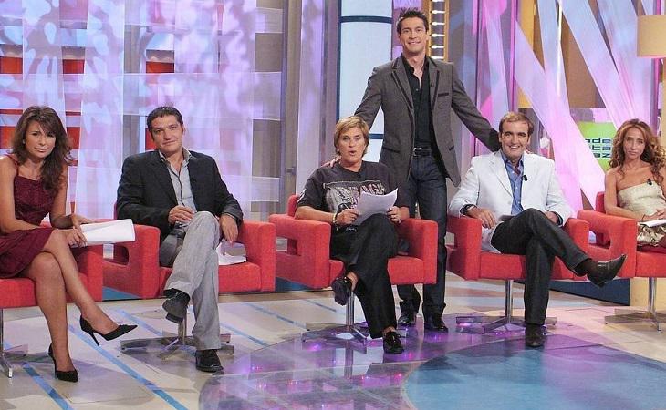 Jaime Cantizano junto a sus tertulianos en 'Dónde estás corazón'