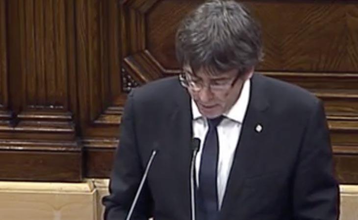 'Formamos parte de un mismo pueblo', dice Puigdemont. Mención especial a los manifestantes a favor de la unidad de España