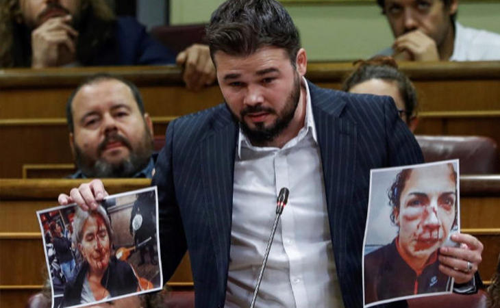 Rufián llama 'salvajes' a los policías y guardias civiles que el Gobierno envió el 1-O para 'apalear' a los catalanes