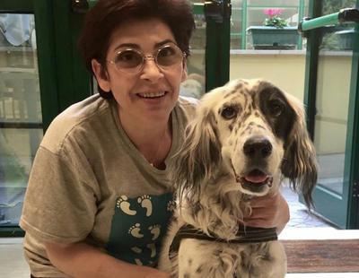 Una mujer logra que le den una baja laboral para cuidar de su perro enfermo