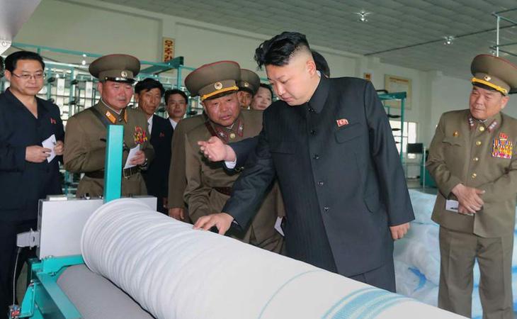 El presidente norcoreano supervisa el armamento nuclear del régimen