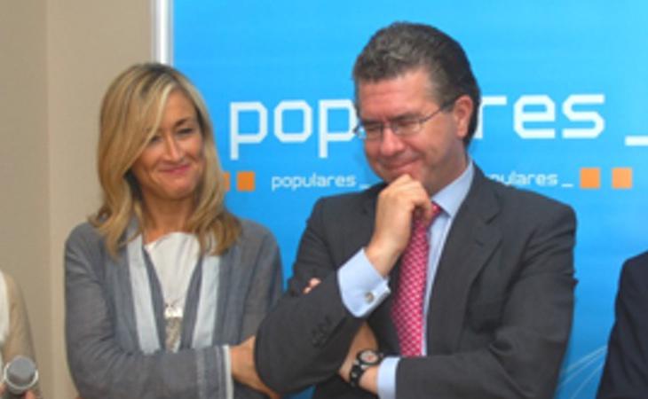 Granados, junto a Cristina Cifuentes, en un acto del PP de Boadilla