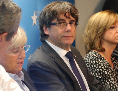 Puigdemont descarta asilo político, asume las elecciones del 21-D y pone en duda la justicia española