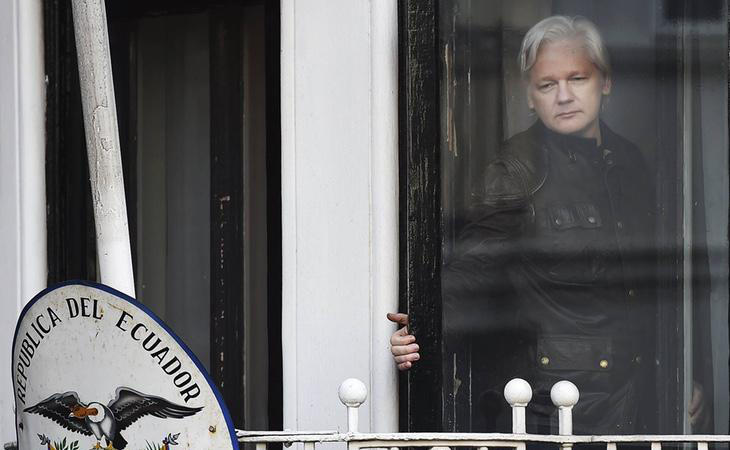 Julian Assange en la Embajada de Ecuador en Londres