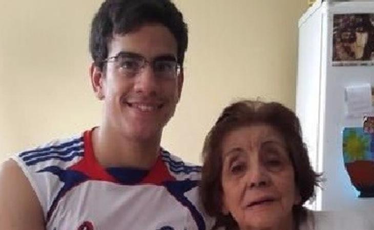 Mauricio Ossola, en compañía de su exmujer y tía abuela, Yolanda Torres