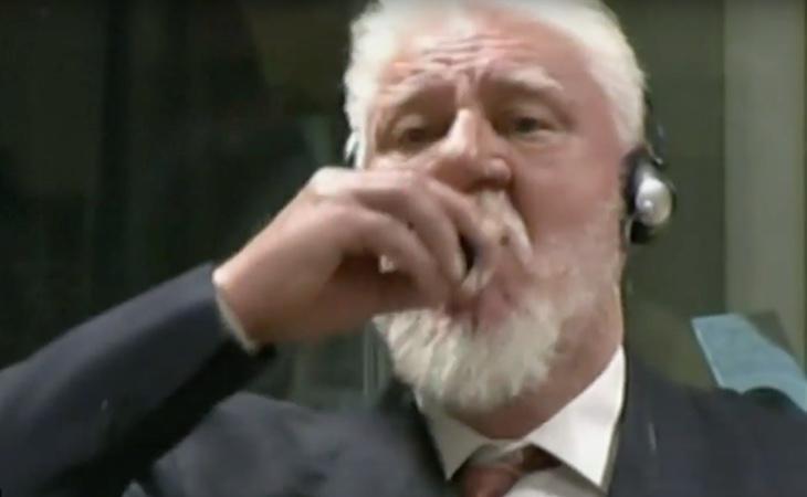 Slobodan Praljak tomó un frasco con veneno tras ser condenado a 20 años de prisión por cometer crímenes de guerra en el conflicto bosnio