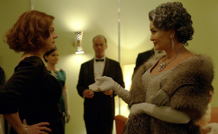 Susan Sarandon y Jessica Lange como Bette Davis y Joan Crawford en 'Feud'