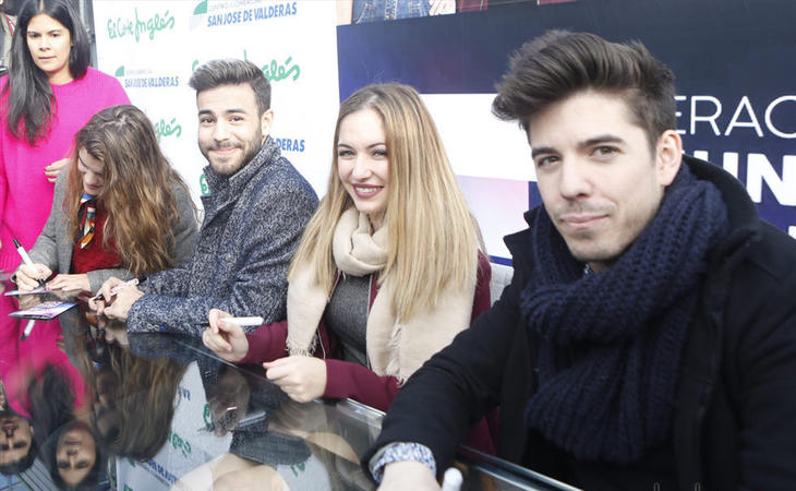 Amaia, Agoney, Mireya y Roi durante la firma de discos en Madrid