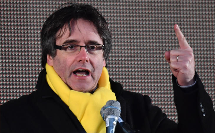 Desde Bruselas, Puigdemont anima a votar: 'Hoy demostraremos de nuevo la fuerza de un pueblo irreductible'