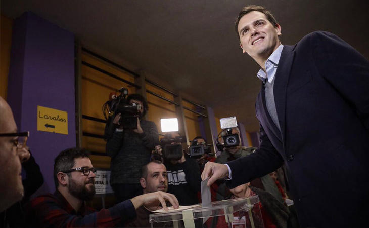 Albert Rivera, líder de Ciudadanos, ha votado por 'el futuro de nuestros hijos en una Cataluña de todos'