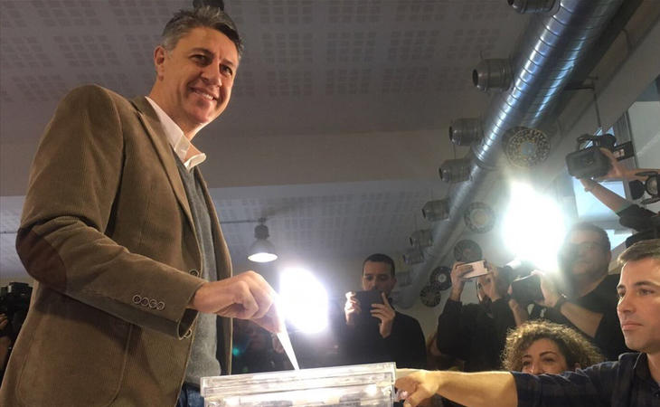 Xavier García Albiol, candidato del PP, ya ha votado: 'No hay voto más útil que votar al PP'