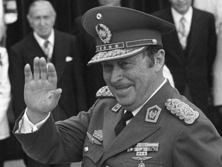 Stroessner, dictador paraguayo y filonazi, murió en la más completa impunidad desde su exilio en Brasil