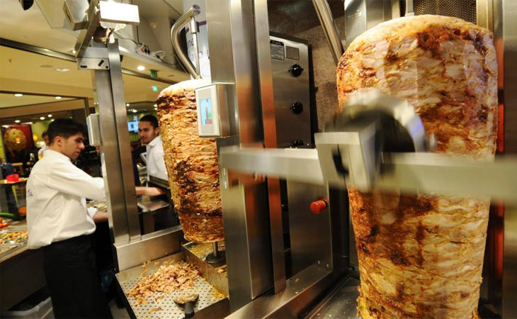 Se especuló mucho sobre la posible prohibición de los kebabs en la UE