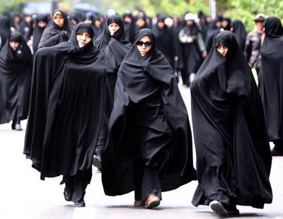 Irán dejará de encarcelar a las mujeres que no cubran su pelo por la calle