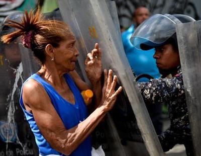 Un policía mata a una embarazada de 18 años que criticó la falta de comida en Venezuela