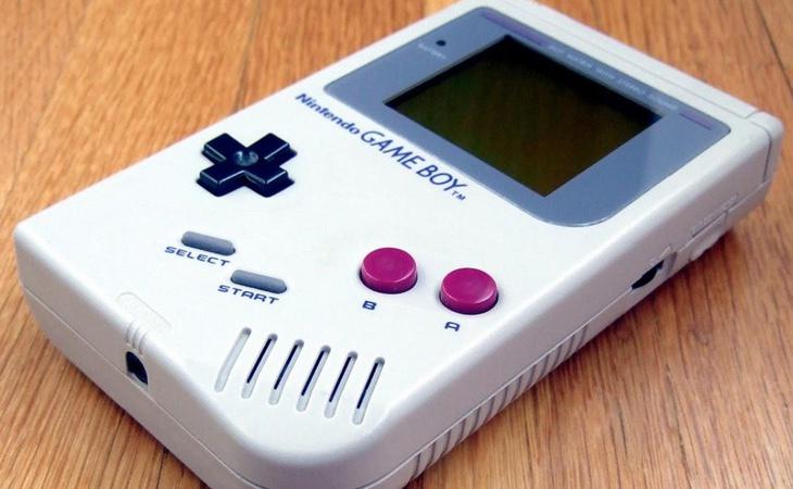 El diseño emula al de la Game Boy original