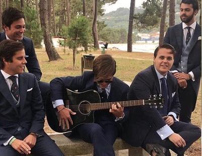 El hijo de Federico Trillo indigna con el nombre de su grupo de música, Modo Avión