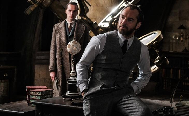 Jude Law como el joven Dumbledore en 'Animales fantásticos: Los crímenes de Grindelwald', de David Yates