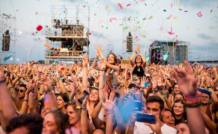 La música continúa en los festivales