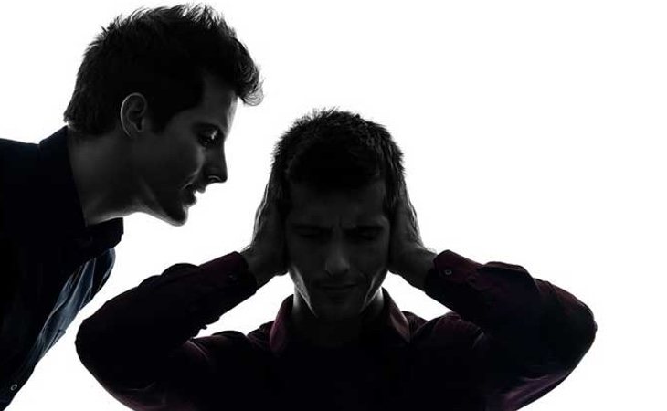 Escuchar voces es uno de los síntomas más dañinos de la esquizofrenia