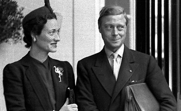 Eduardo VIII renunció a la corona para contraer matrimonio con Wallis Simpson