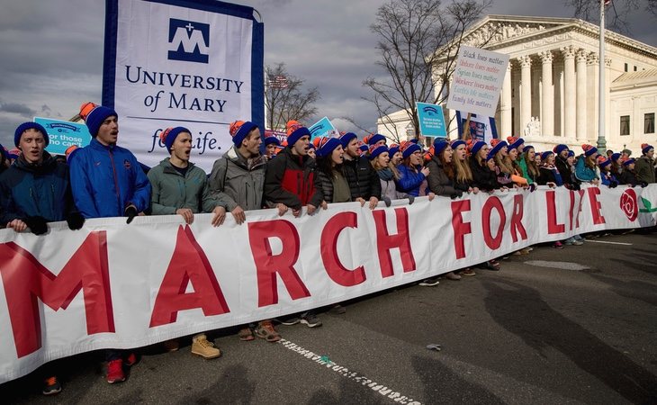 Trump estuvo presente en la 'Marcha por la vida' de enero