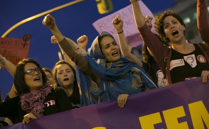 El y la votante de izquierda, más sensibilizada con la huelga feminista