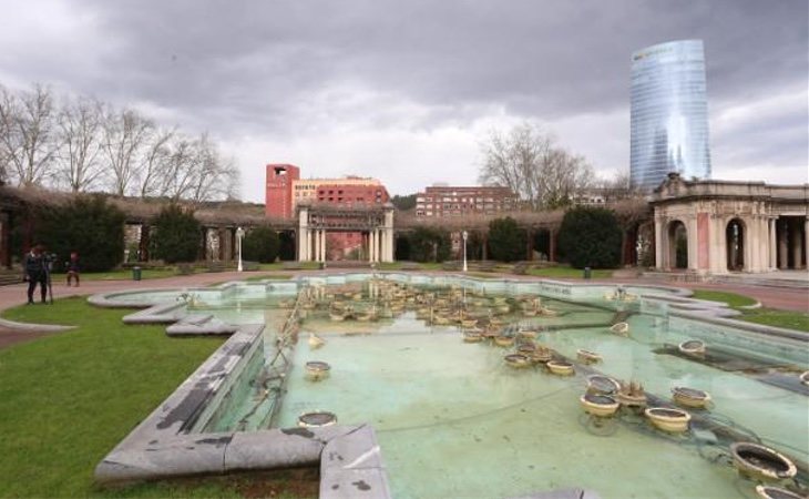 Fuente de la pérgola del parque de Doña Casilda. / Foto: Luis Calabor