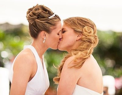 Una tienda de vestidos de novia prefiere cerrar a vender a mujeres lesbianas