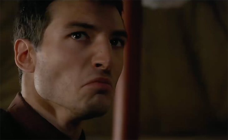 Ezra Miller volverá a interpretar al angustiado Credence