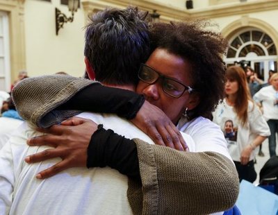 Las imágenes de la frialdad con la que Ana Julia reaccionó ante la muerte de Gabriel