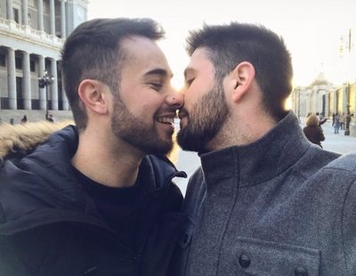 Instagram censura una foto de un beso gay en España por "impropia"