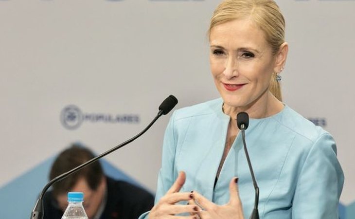 Cifuentes, en el centro de la polémica