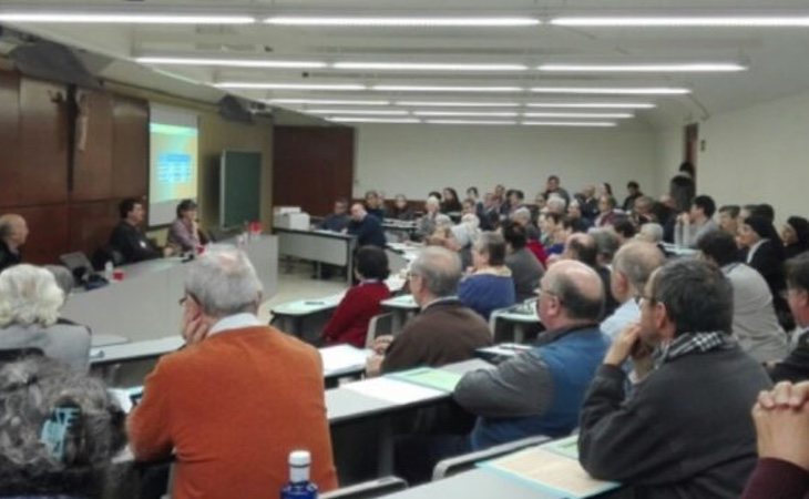 Una de las asambleas organizadas por la Iglesia catalana