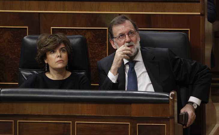 Rajoy y Soraya Sáenz de Santamaría superan los 75.000 euros de sueldo