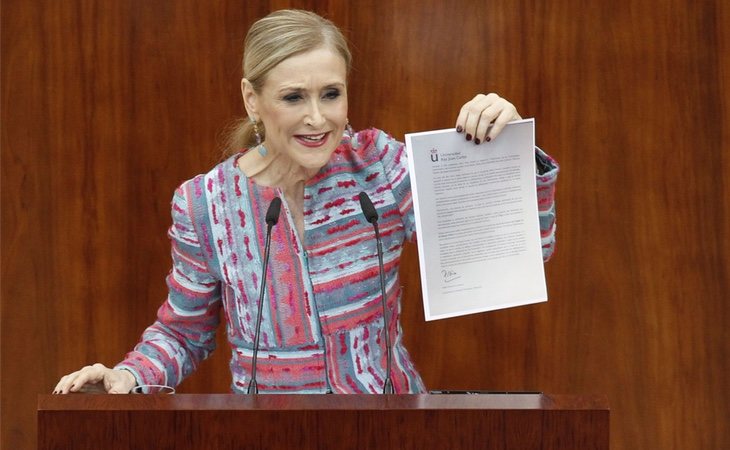 Cifuentes también tiene problemas con su primer máster