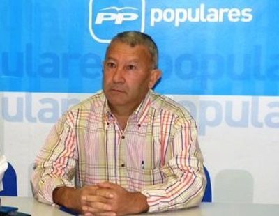 El alcalde del PP de un pueblo de Cuenca se niega a dar explicaciones por su sueldo