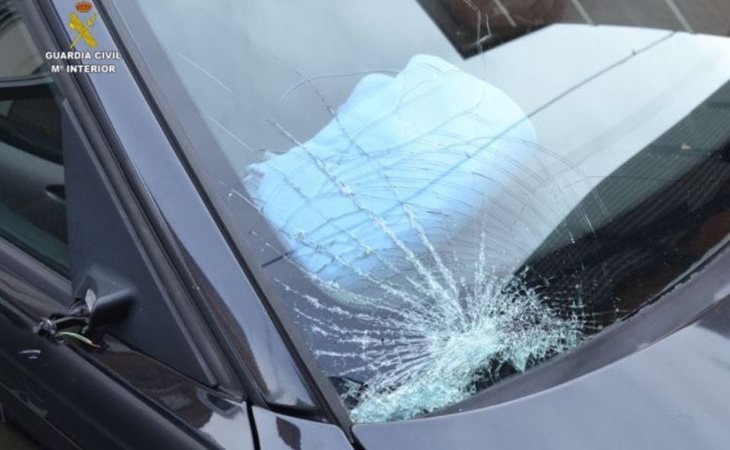 El coche en el que se produjo el siniestro ha sido mostrado por la Guardia Civil