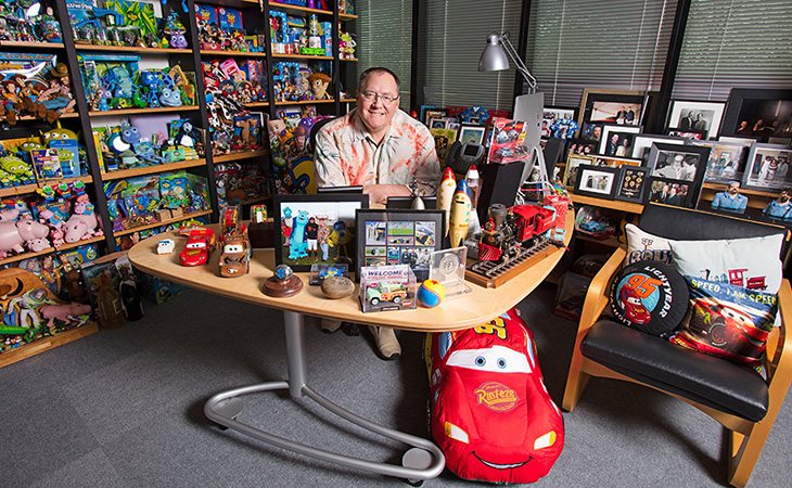 Lasseter tuvo que dejar la dirección de la película por las denuncias de acoso sexual