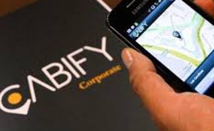 La joven llamó al servicio de Cabify a través de la app