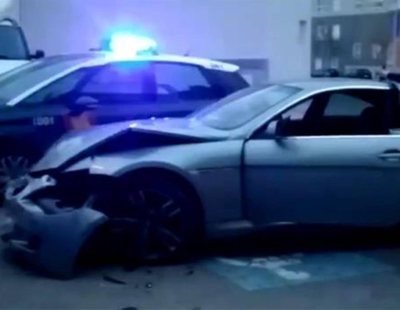 Abandona a su hija y su mujer tras empotrar drogado su BMW contra otro coche en Vallecas