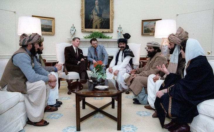 La Casa Blanca apoyó a los grupos talibanes en su guerra contra la URSS