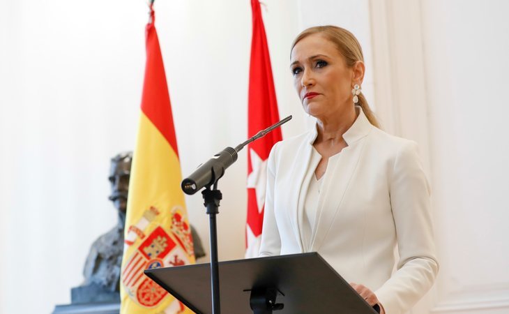 Cristina Cifuentes durante la comparecencia en la que dimitió como presidenta de la Comunidad de Madrid