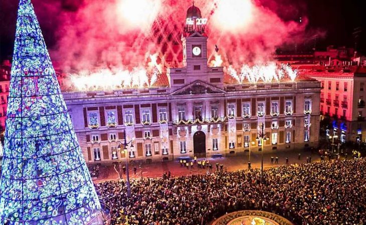 Hay que tomar las uvas en la Puerta del Sol al menos una vez en la vida