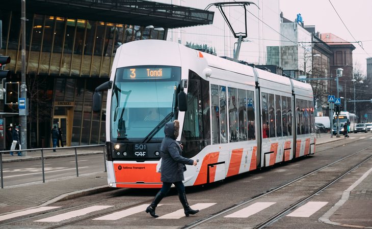 El transporte público, gratuito en Estonia